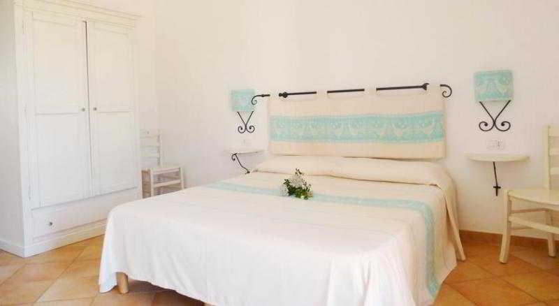 Borgo Dei Pescatori Hotel Aglientu Exterior photo