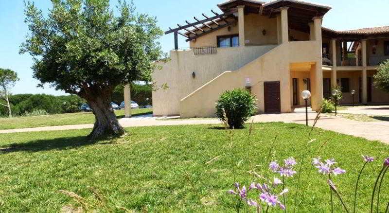 Borgo Dei Pescatori Hotel Aglientu Exterior photo