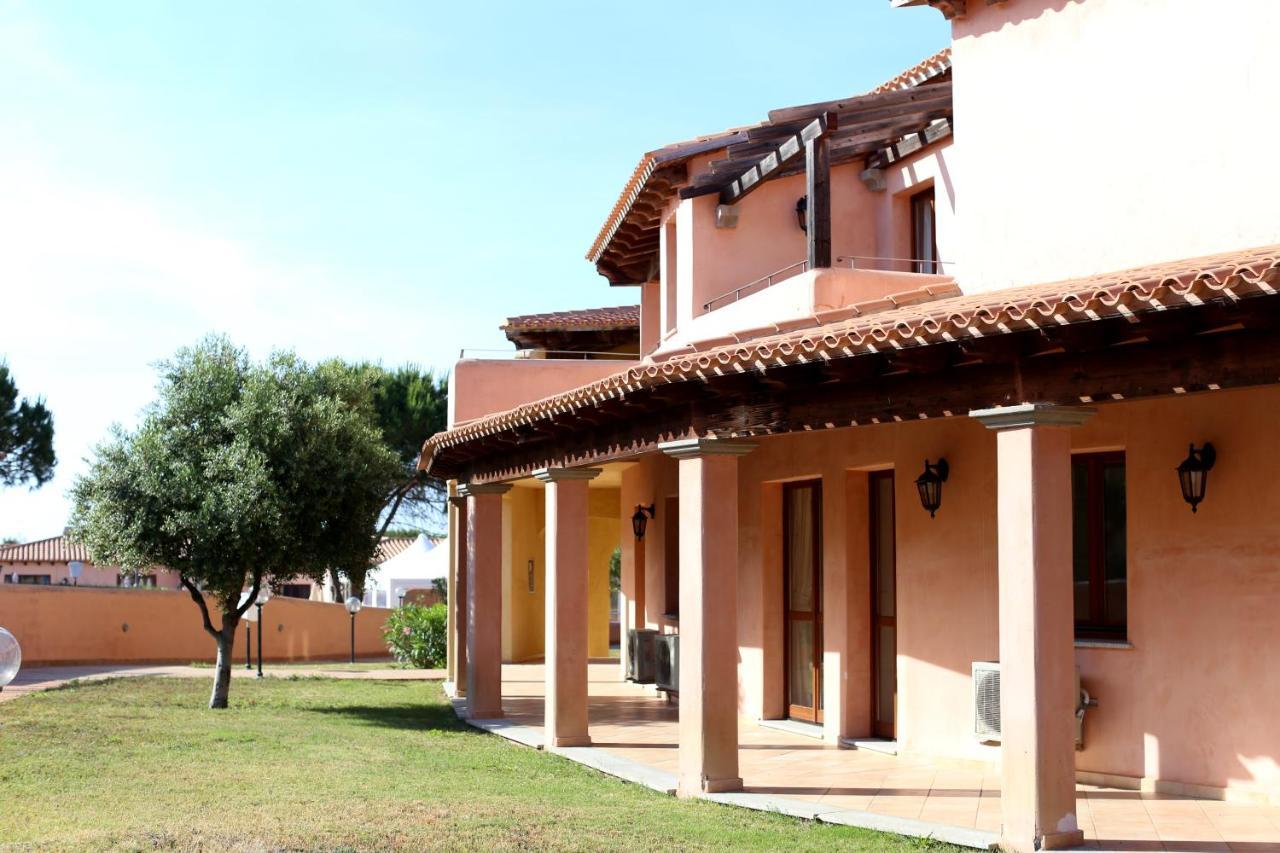 Borgo Dei Pescatori Hotel Aglientu Exterior photo