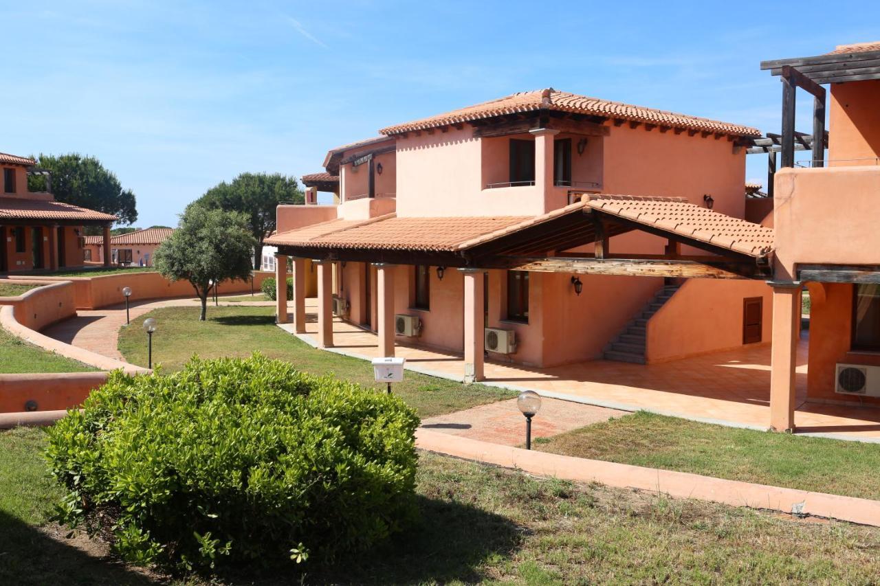Borgo Dei Pescatori Hotel Aglientu Exterior photo