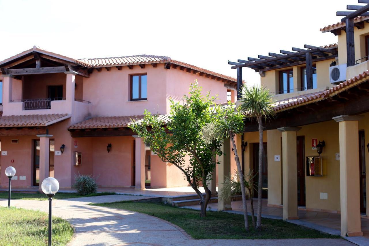 Borgo Dei Pescatori Hotel Aglientu Exterior photo